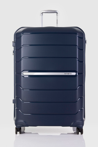 Oc2lite 81cm Suitcase